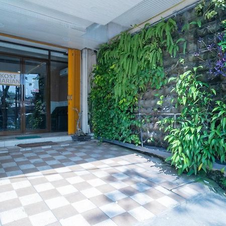 Reddoorz Plus Syariah Near Pasar Turi Σουραμπάγια Εξωτερικό φωτογραφία